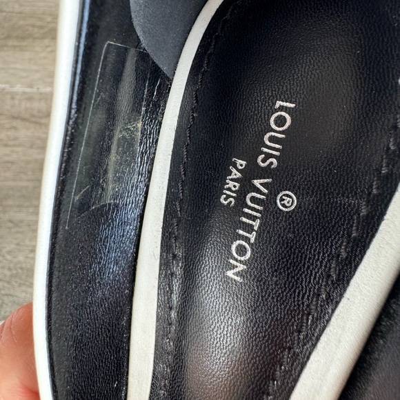 Louis Vuitton Leather White Black Heels Pumps Size 37 - Picture 10 of 11